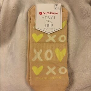 Pure Barre by Tavi Low Rise Grip Socks - medium, NWT